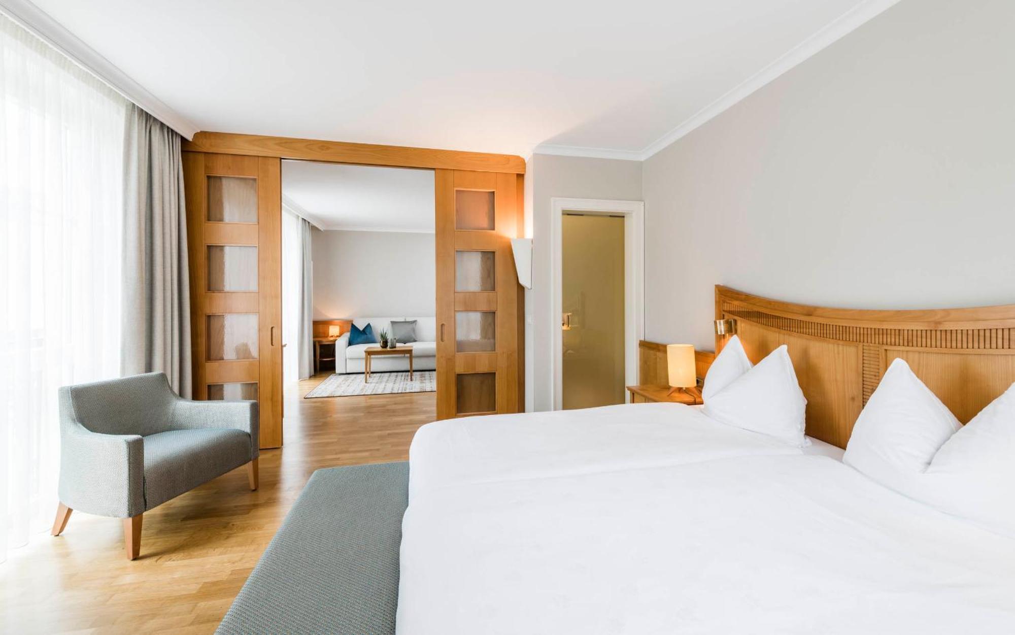 Junior Suite,1601680762:JPEG